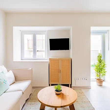 Apartment Lapa Getaway With Swimming Pool