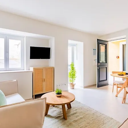 Lapa Getaway With Swimming Pool Apartment *